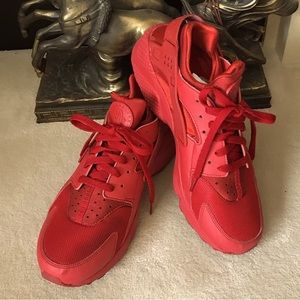Nike, Huarache Triple Red Sneakers, Size 10.5